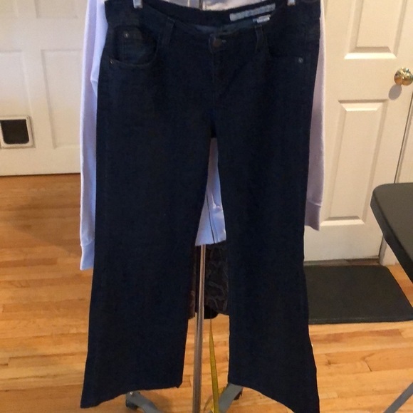 DKNY size 10 blue jeans mid-rise stretch straight bootcut like new - Picture 4 of 8